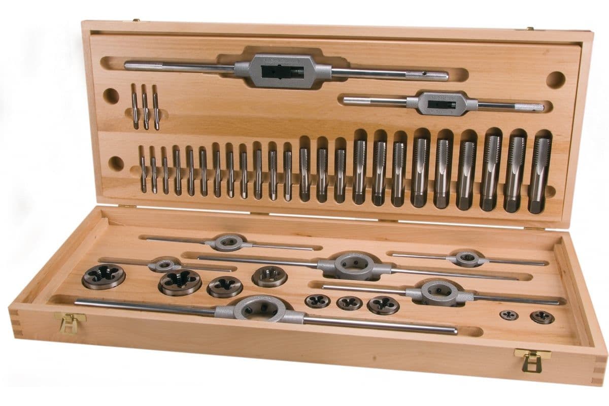 Набор метчиков и плашек RUKO 44 предмета UNC 1/4"-1,0" HSS-G 245072